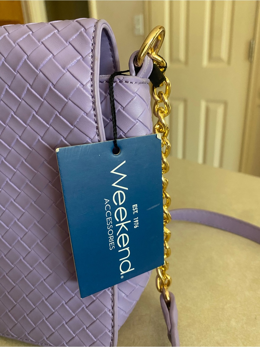 NEW/NWT Liz Claiborne Lavender Woven Crossbody with Gold Chain